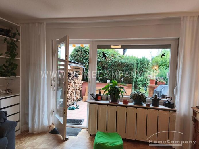 Rosbach-Rodheim AG8072766 – Eşyalı, tam donanımlı sıra evin köşe dairesi – 343dd7a8750f114f30d8057df514759144597b6f.jpg
