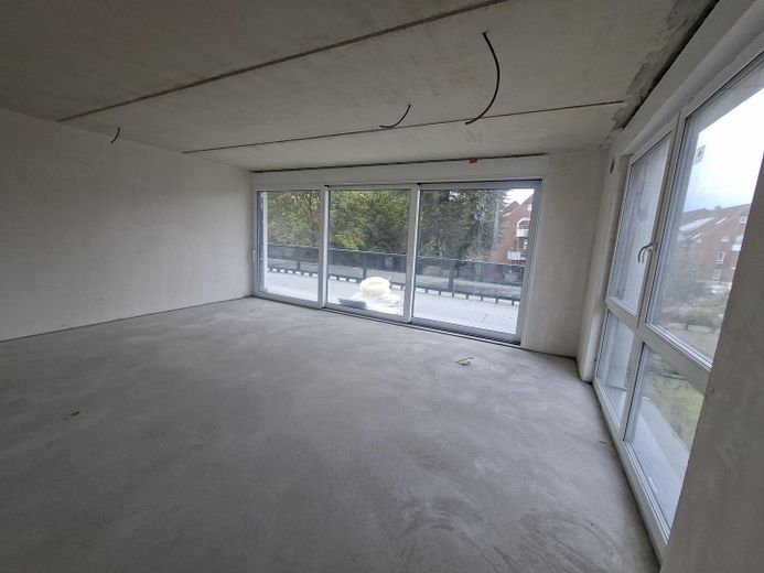 Exklusives Penthouse mit dem Aufzug von der Tiefgarage bis in die Wohnung – 1. OG rechts