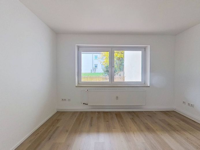 Moderne 4-kamerwoning met TERRASSE en ligbad – Schlafzimmer I