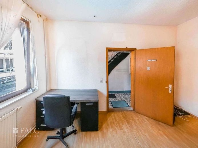 Raum für Ideen - Ihr Haus mit Potenzial – Wohnzimmer EG