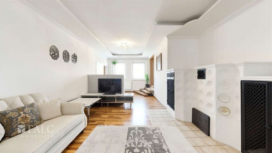 Ankommen. Wohlfühlen. Bleiben. Großzügige Wohnung in Bad Friedrichshall – 1. OG Wohnzimmer