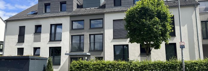 Nowoczesne, bezbarierowe 3-pokojowe mieszkanie z ogrodem (rok budowy 2016) – spokojna lokalizacja na skraju lasu w Leinfelden – Außenansicht Gebäude