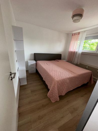 2-room apt. in a well-maintained apartment building & car parking space – Photo 4