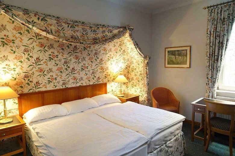 Seegut Blaue Blume – Herrenhaus, Wohnhaus & See in der Uckermark – Hotelzimmer