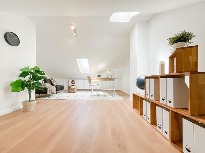 Viel Platz zum Leben – gepflegtes Reihenmittelhaus mit Garten - sofort bezugsfrei – Ausgebautes Dachgeschoss 