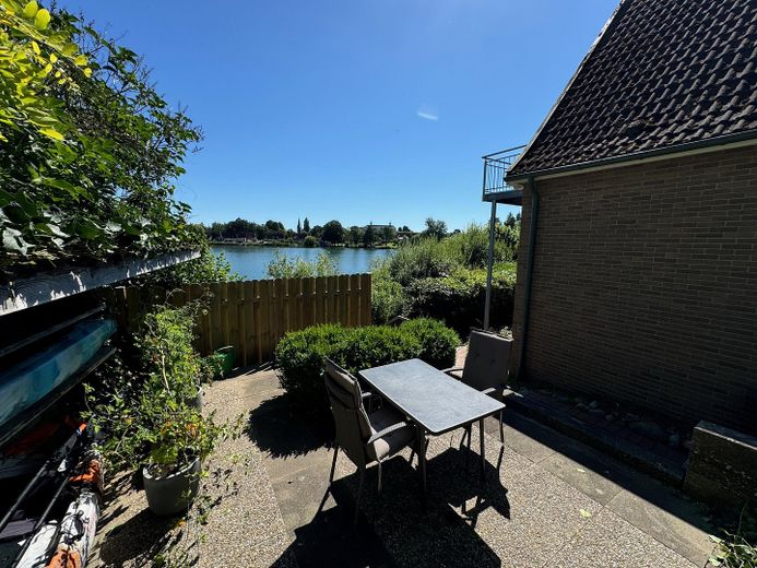 Einfamilienhaus am See mit ELW, Schlossblick und Steg, provisionsfrei – Foto 18