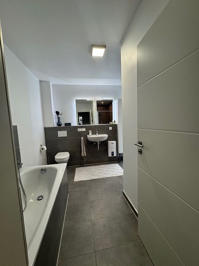Moderno appartamento di design di 4 locali con la massima efficienza energetica – Foto 20