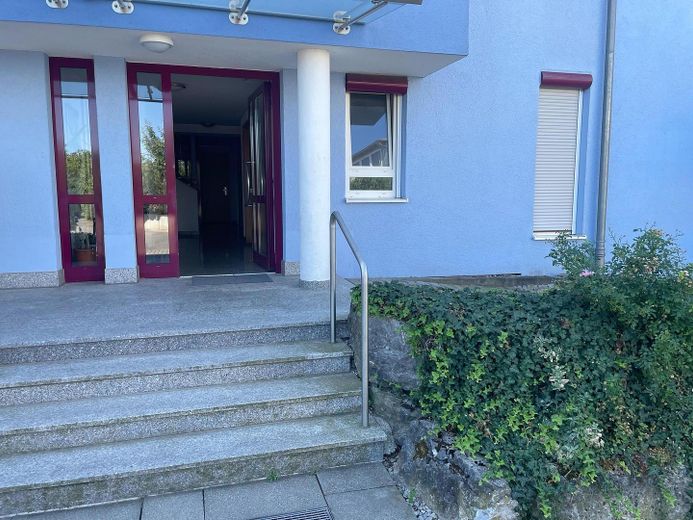 Ruhig gelegene 2-Zi.-Whg. mit Terrasse + Garten – Eingangsbereich