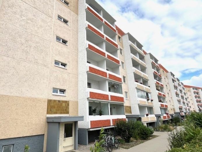 Schöne 4-Raum Wohnung für ihre Familie ab 1.Juli2026 zu vermieten – फोटो 1