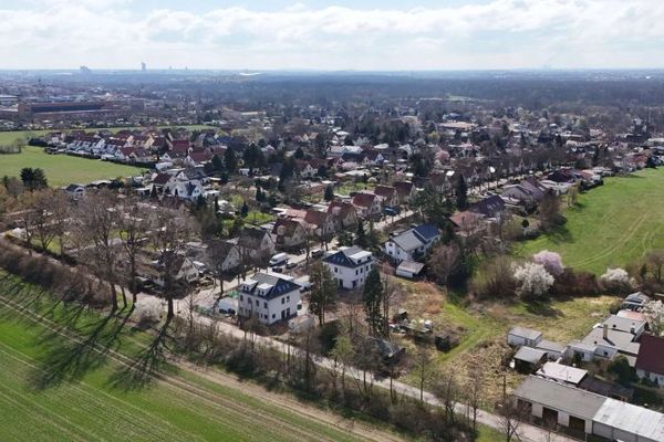 Terreno edificabile di 408 m² senza obbligo di costruttore per la vostra casa unifamiliare presso il bosco fluviale di Lipsia, a Lipsia-Stahmeln