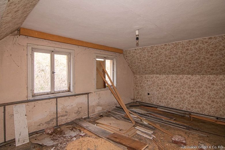 Handwerker und Individualisten aufgepasst: – VUB0002392-08