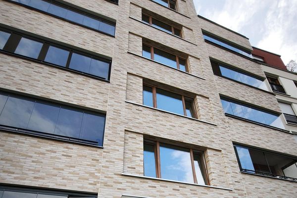 Droomachtig 2-kamerappartement op perfecte locatie voor de beurs: eersteklas verbindingen in het hart van Frankfurt
