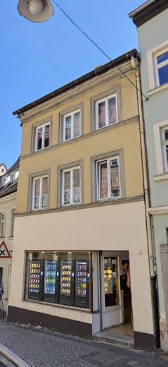 Ihr Einstieg in die Selbstständigkeit – 24/7-Automatenladen in Toplage – Frontansicht