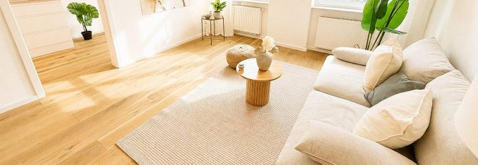 Appartement lumineux et chaleureux de 2 pièces dans un emplacement privilégié avec balcon | Libre de toute occupation – Wohnen
