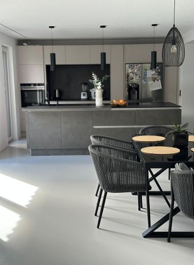 Exclusive house with a separate apartment in a quiet location on the edge of the forest in Tuttlingen – Küche-Esszimmer