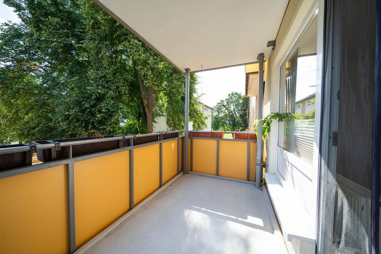 Frisch renovierte 3-Zimmer-Eigentumswohnung mit Balkon – Balkon
