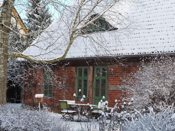 21 Hektar Paradies – Häuser, edle Nebengebäude, Acker, Wiesen, Wald und Wasser – Foto 11
