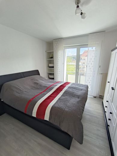 Exklusive 3-Zimmer Maisonette Wohnung in Mosbach zu vermieten – Schlafzimmer