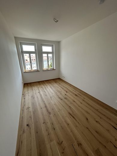 Kernsanierte 4-Zi-Altbauwohnung mit Balkon im Herzen Bambergs – Schlafzimmer 2