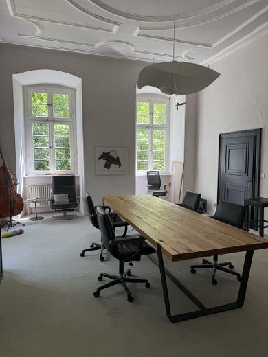 Büro EG