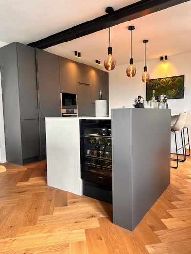 Exklusive Designvilla mit Panoramablick+Einliegerwohnung – Luxus, der Maßstäbe setzt – EG Küche