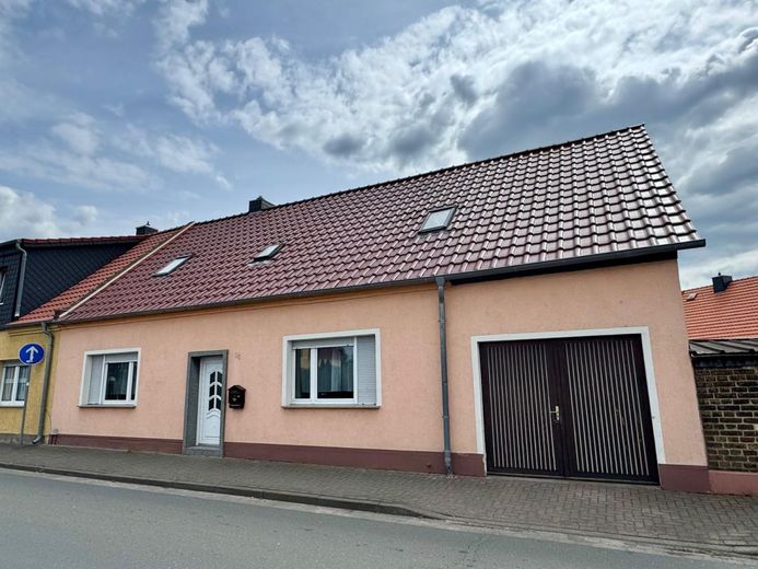 Einmalige Chance in Gräfenhainichen - Haus zum attraktiven Preis – Ansicht