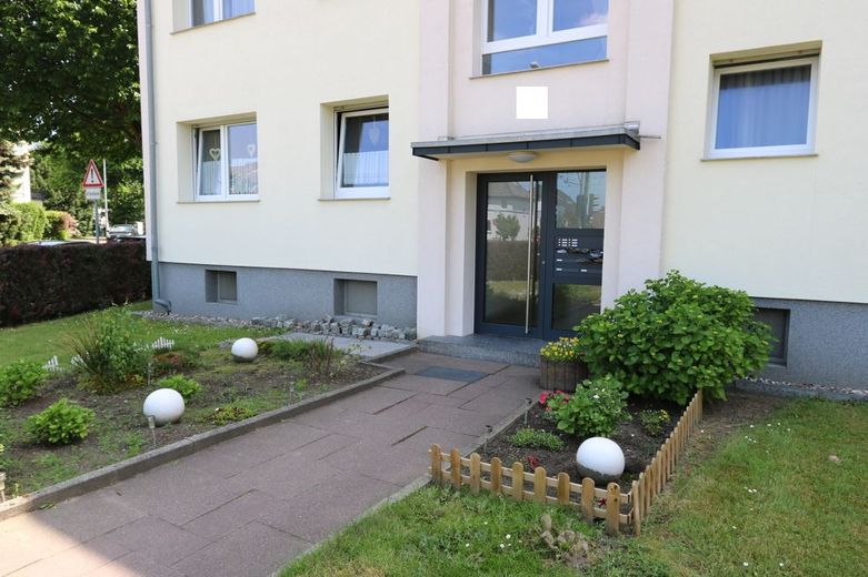 Gepflegte 3-Zimmer Wohnung mit schönem Balkon  - zentral zwischen Essen und Mülheim – Hausansicht