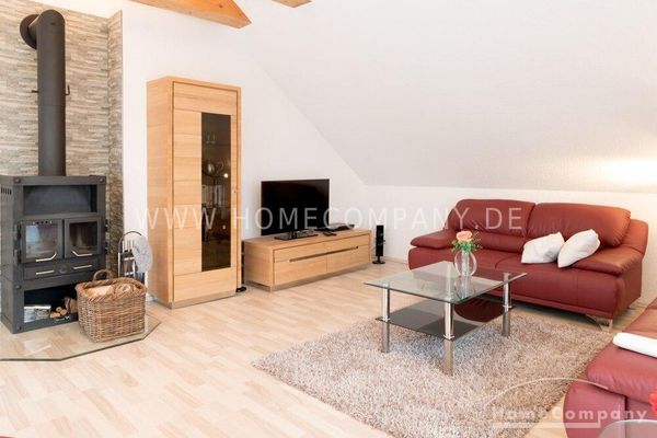 Hochwertig eingerichtete 3 Zi.Wohnung, komplett ausgestattet. Mit Balkon. In ruhiger Wohnlage.