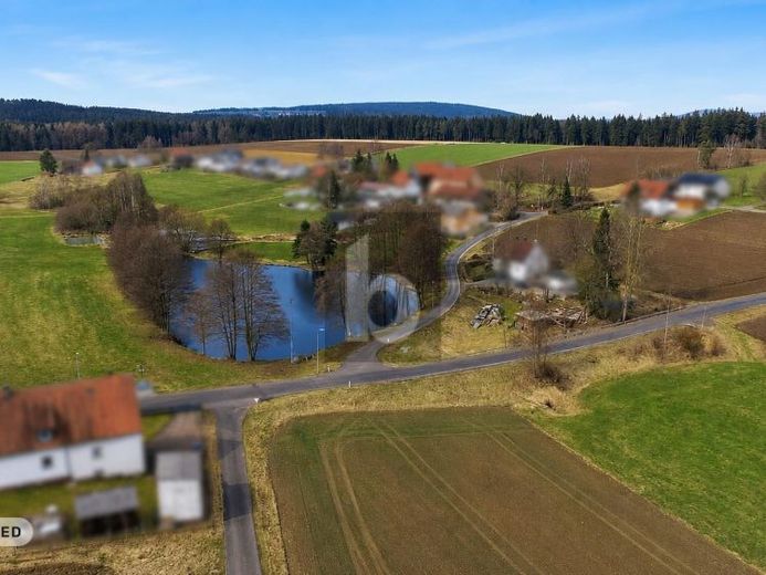 YOUR HOME IS GROWING HERE  918 M² IN THE GREEN – Photo 1
