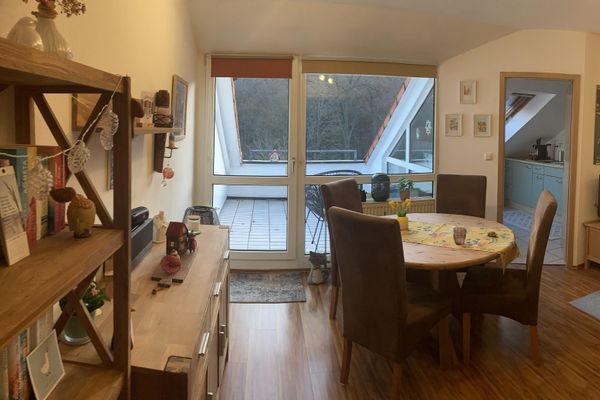 Ruhig gelegene 2,5-Zimmer-Wohnung nahe Uniklinikum (UKW)