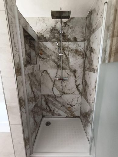Besser leben im Allgäu – Dusche