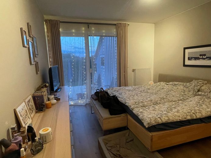 Mieszkaj jak we własnym domu | mieszkanie na parterze o powierzchni 105 m² z prywatnym ogrodem, ogrodem zimowym i garażem w Velpke – Schlafzimmer