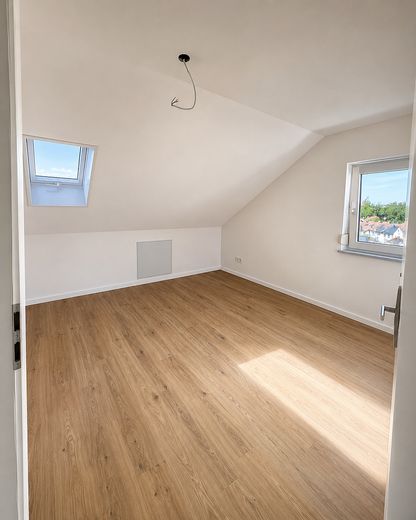 Modernized 2-room top-floor apartment in Böblingen – Foto 10