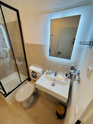 Vollmöblierte 2 Zimmer Wohnung in Innenstadtlage – Foto 11