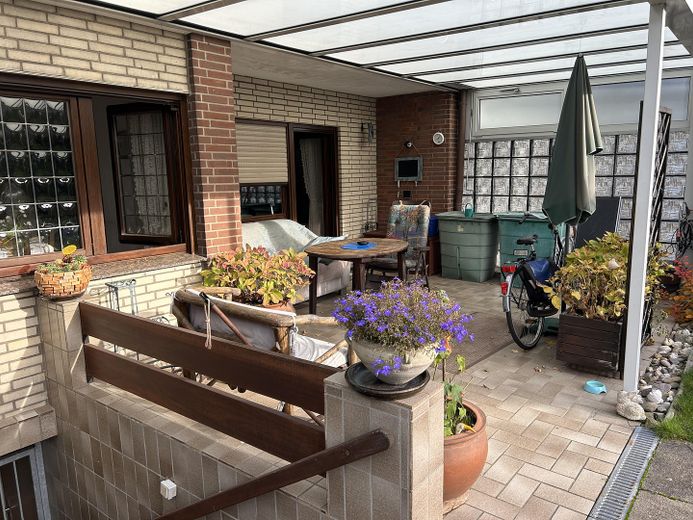 Reihenendhaus mit großen Gartengrundstück und Vollkeller – Foto 17