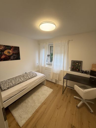 Kinderzimmer / Büro