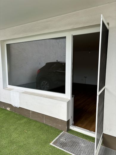 Büro/Apartment in Kaiserswerth, Zweitbezug nach Kernsanierung, Terrasse – Terrassentür