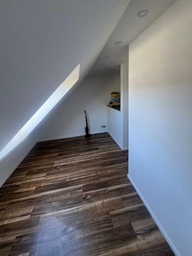 Familiendomizil in Brühl Badorf: Reihenendhaus mit großem Garten, Smarthome & Top-Lage – Schlafzimmer 4 - Dachgeschoss