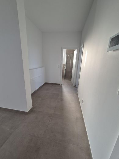 Nieuwbouw! Luxe 8-kamer-twee-onder-een-kaphuis te koop! – Flur