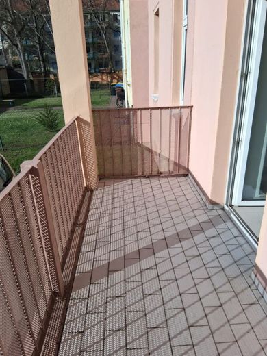 Neu sanierte 3-R-Wohnung In MD.Stadtfeld Ost 104 im  EG. mit BLK. zu vermieten – Sonniger Balkon