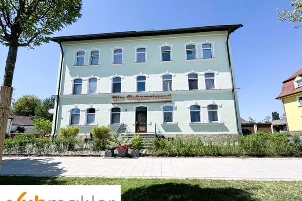 MFH mit 13 Apartments + 3 Wohnungen | Sollrendite 8,9 % | Faktor 11,2 | PV-Anlage in Wiesau