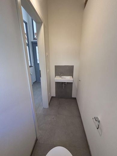 Exclusivo loft en planta baja en un edificio histórico protegido - Primera ocupación – Gäste-WC