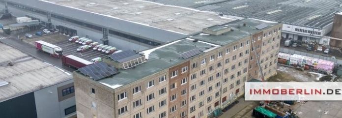 IMMOBERLIN.DE - Edificio per uffici su terreno commerciale per diversi utilizzi con potenziale edificatorio