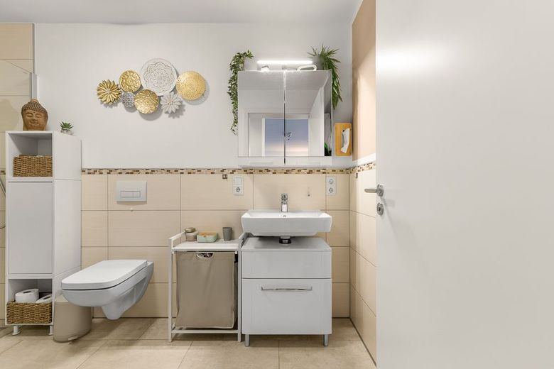 2-Zimmer-Neubauwohnung in beliebter Lage von HH-Meiendorf – Bad