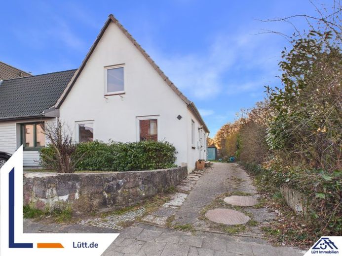 Doppelhaushälfte zum Kauf in 24235 Laboe | Lütt Immobilien Kiel | Provisionsfrei für Kaufende – Foto 1