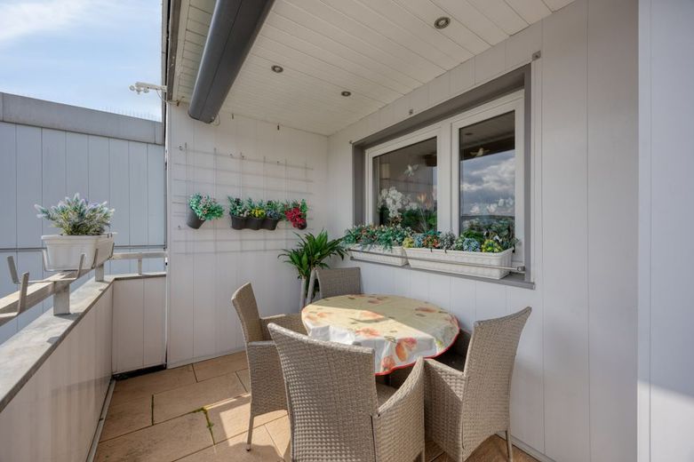 *** Gehobene Etagenwohnung in Ruhiger Umgebung der Stadt Langenfeld *** – Balkon