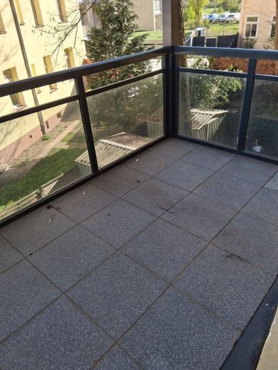 Angebot freundliche helle 4-R-Wohnung mit BLK. im 2.OG ca.105 in MD-Alte Neustadt zu vermieten . – Balkon / Küche