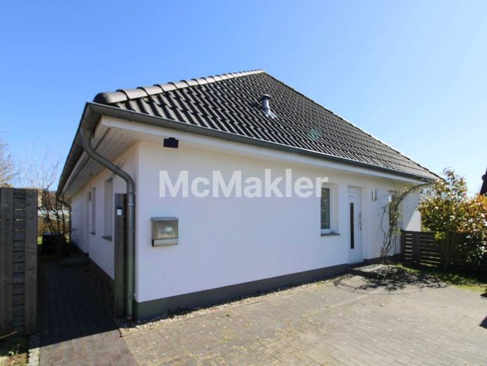 Modernes Einfamilienhaus mit großem Garten, Sauna & Einliegerwohnung – Foto 1