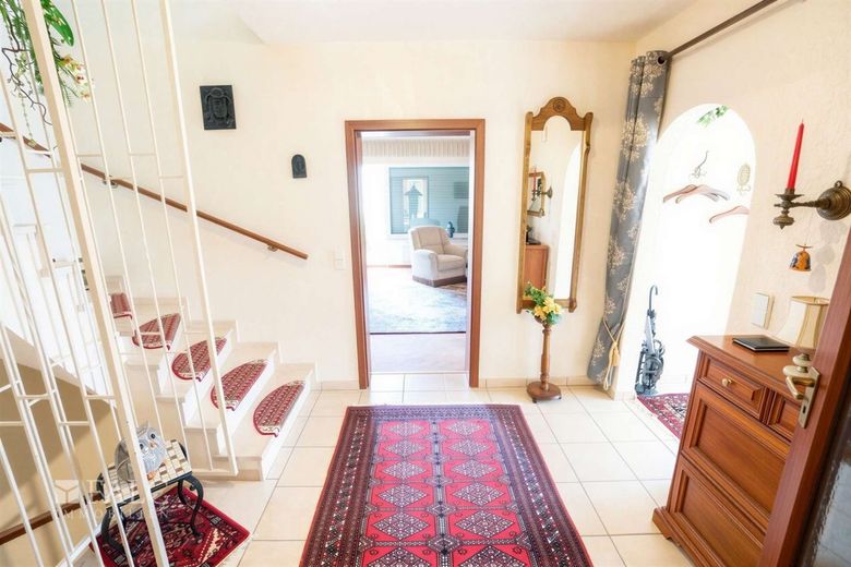 Familienhaus in Homburg- Kirrberg zu verkaufen! – Treppenhaus