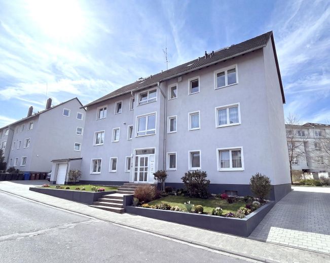 Vermietete 3-Zimmer-Wohnung in Idstein - solide Kapitalanlage mit langjähriger Mieterin – Außenansicht - Visualisierung